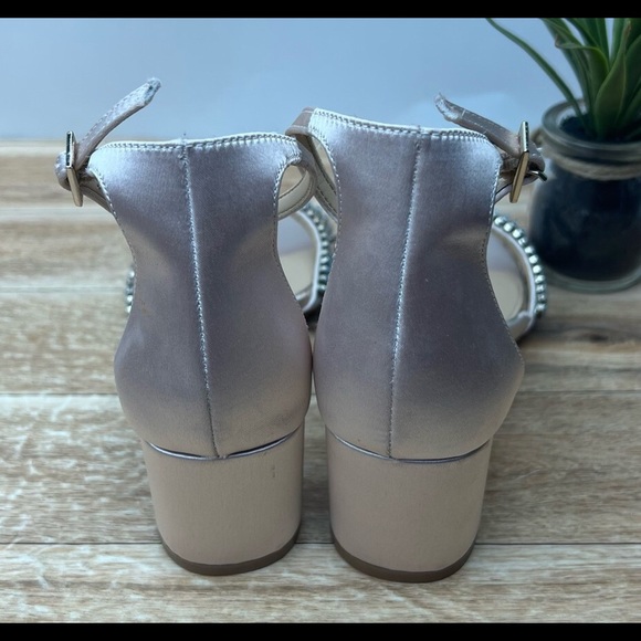 BADGLEY MISCHKA JOANNE EMBELLISHED BLOCK HEEL - Picture 6 of 8